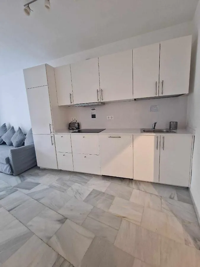 4 Rooms Pkg Marmoles Málaga